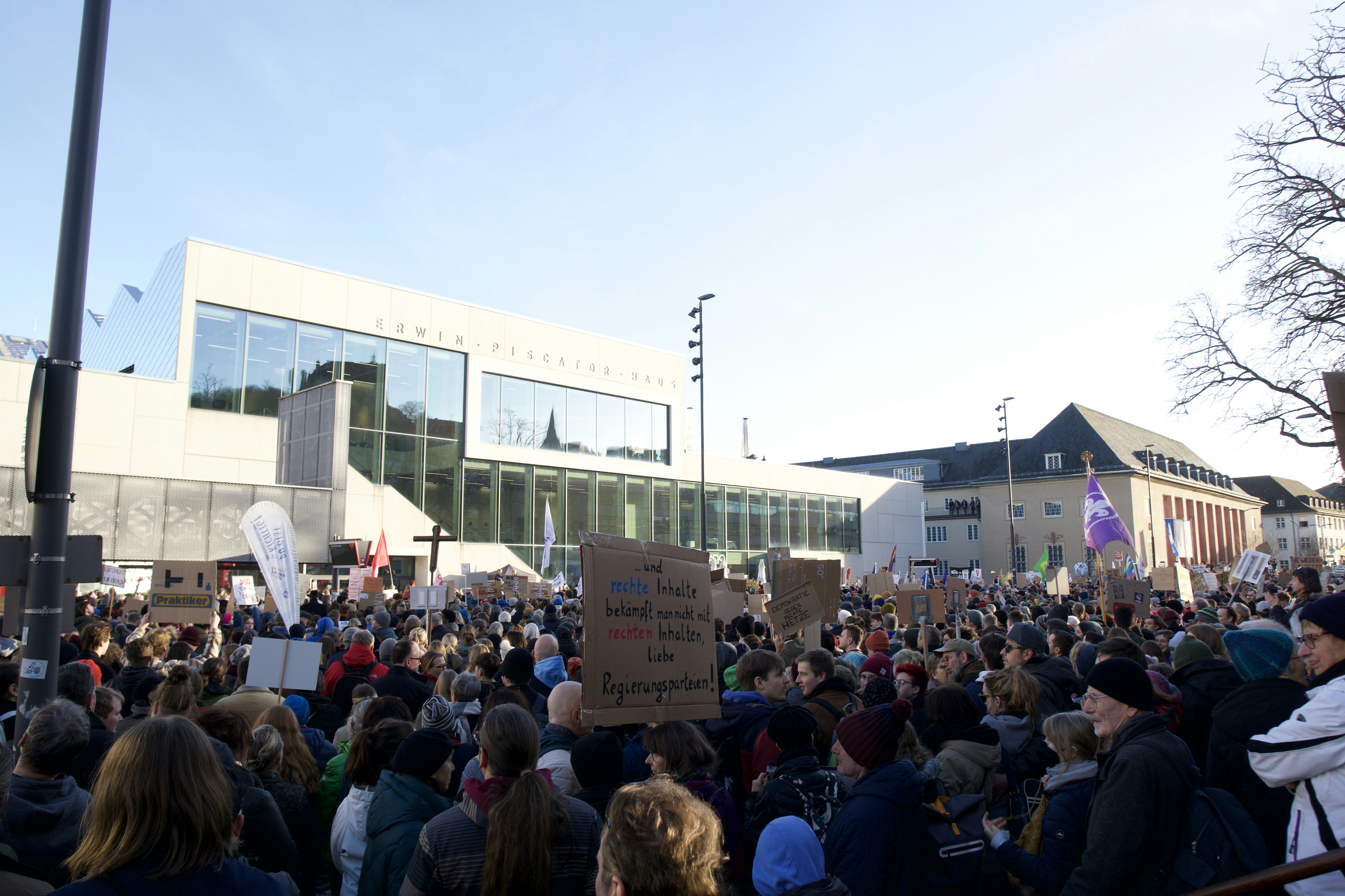 Demonstration gegen die AfD (Alternative für Deutschland) und gegen Rechts in Marburg, Deutschland